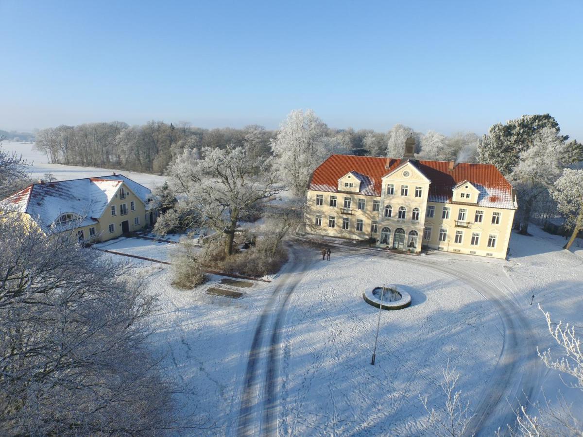 Landgut Oberhof Apartment Klutz Exterior photo